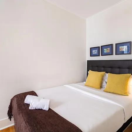 Apartament Diario De Noticias By Hill