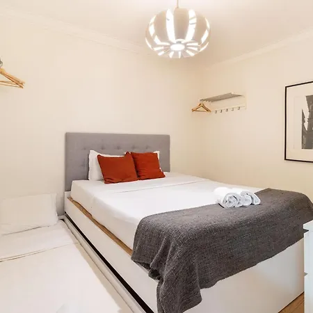 Diario De Noticias By Hill * Lizbona