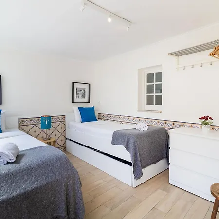 Diario De Noticias By Hill *