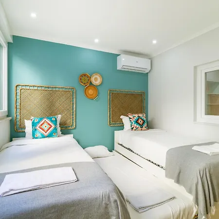 Diario De Noticias By Central Hill Apartments *