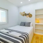 Apartment Diario De Noticias By Central Hill Apartments Lisbon